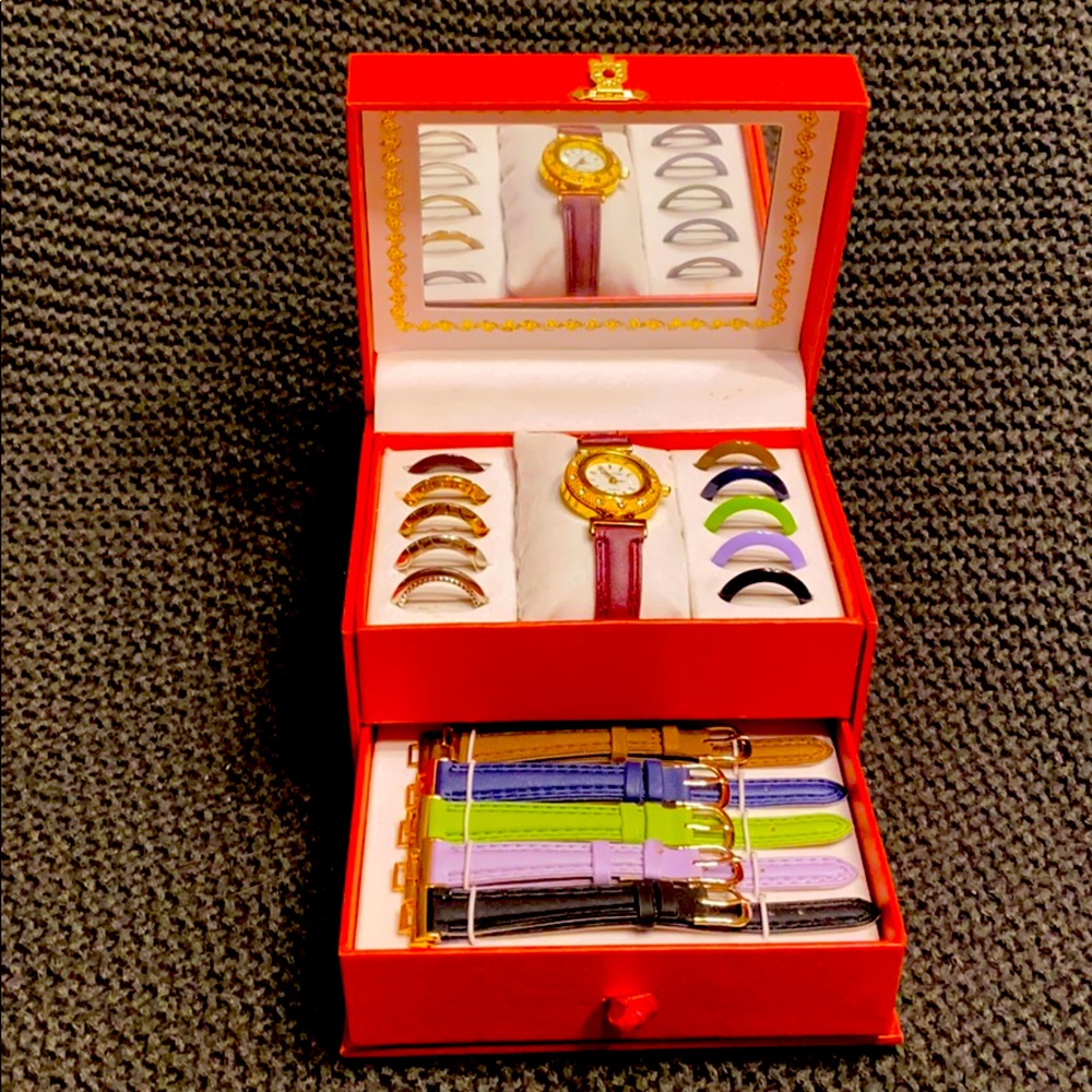 Brand New  in box Kareena watch !